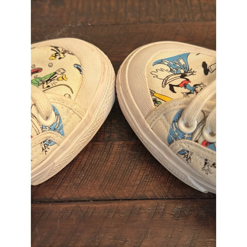 Adidas Disney x Nizza Sport Goofy Pack - White. Size 9.5 Men/ 11 W